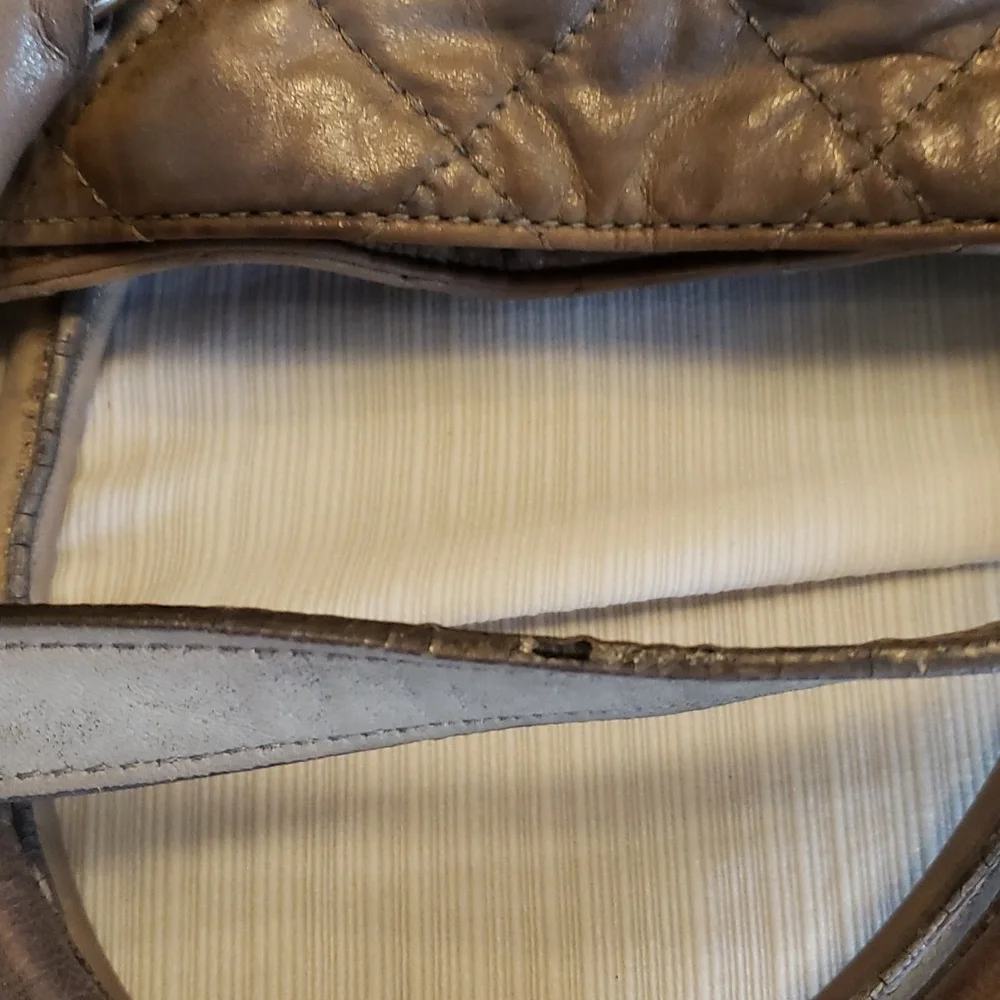 Michael kors handbag - Picture 8 of 11